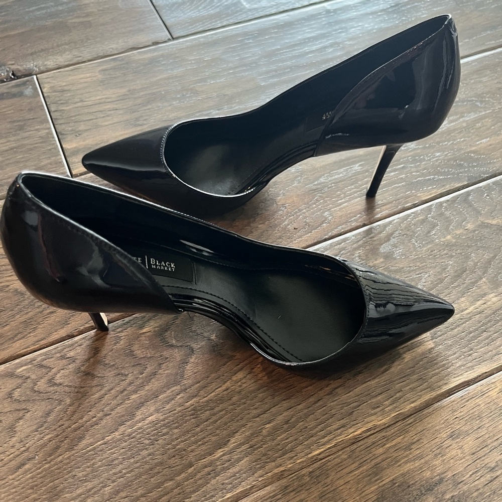 WHBM HIGH HEEL